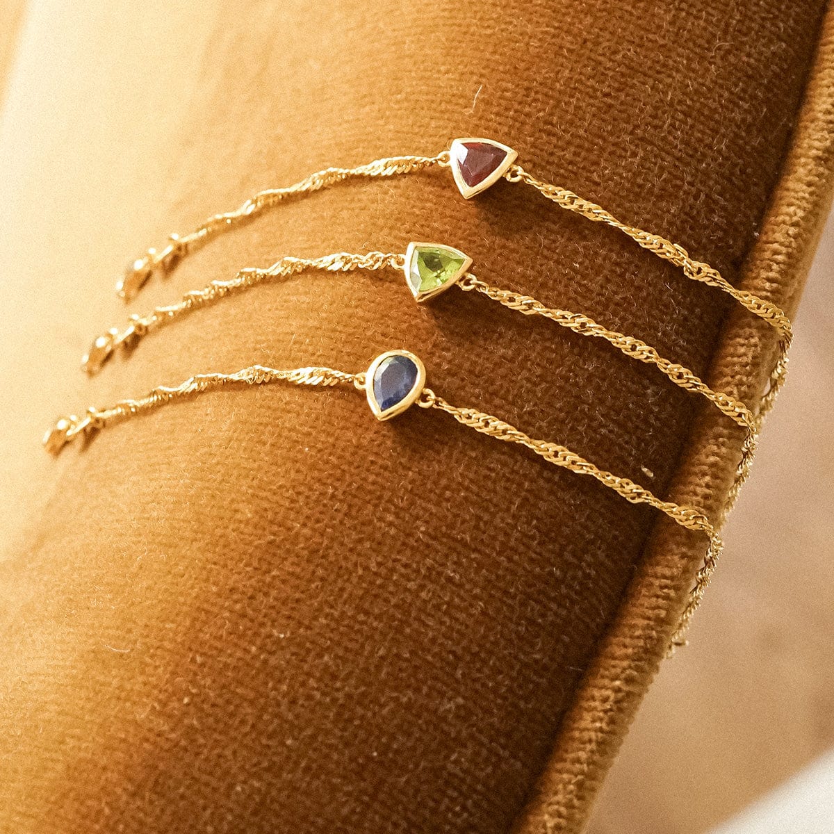 Option: September Sapphire