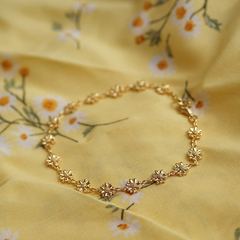 Daisy Chain Bracelet 18ct Gold Plate