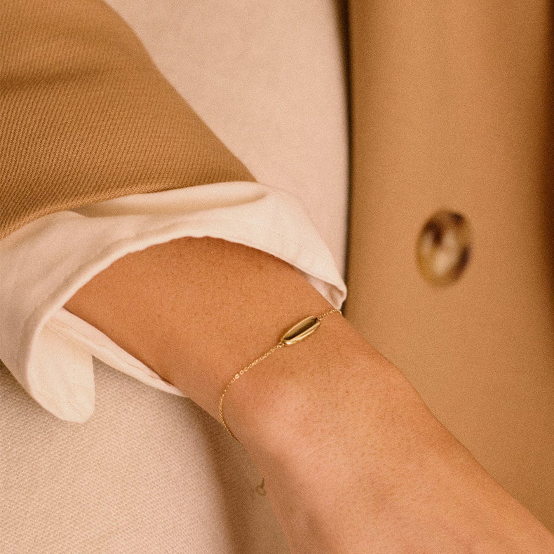 Engravable Pebble Bracelet 9ct Solid Gold