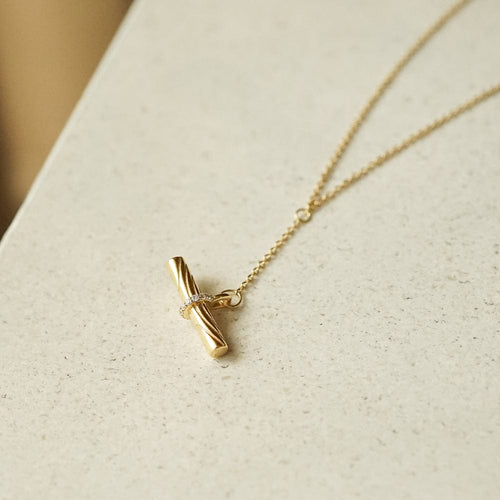 Estée Lalonde Fine Diamond T Bar Necklace 14ct Solid Gold