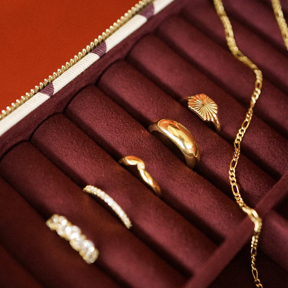 Estée Lalonde Jewellery Case