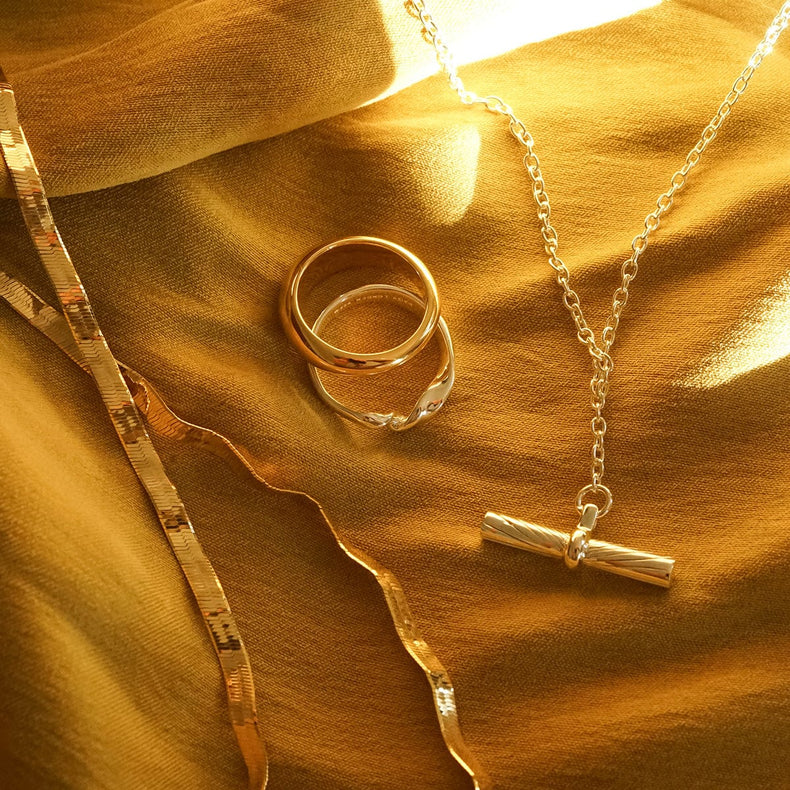 Estée Lalonde Wavy Snake Chain Necklace 18ct Gold Plate