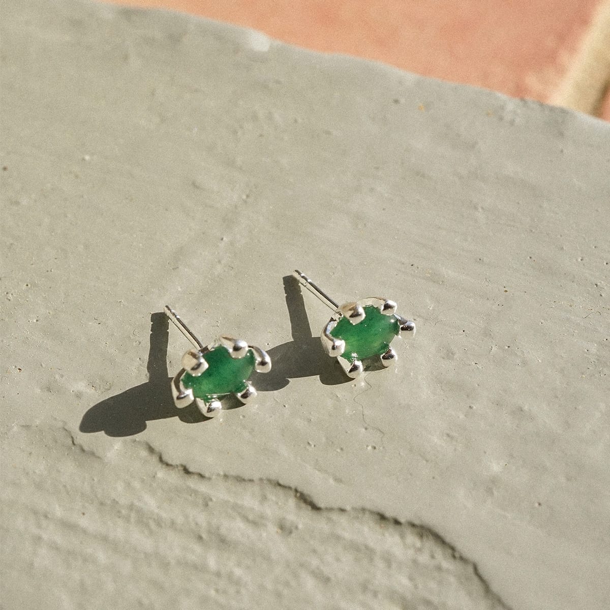 Green Aventurine Claw Stud Earrings Sterling Silver