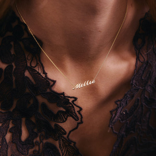 Personalised Carrie Necklace 9ct Solid Gold