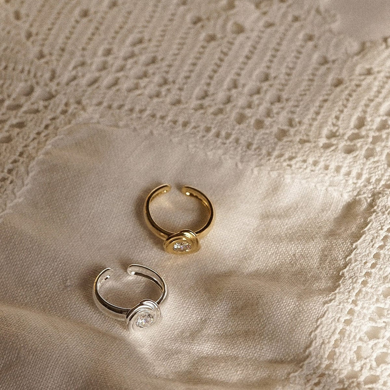 Polly Crystal Knot Toe Ring 18ct Gold Plate