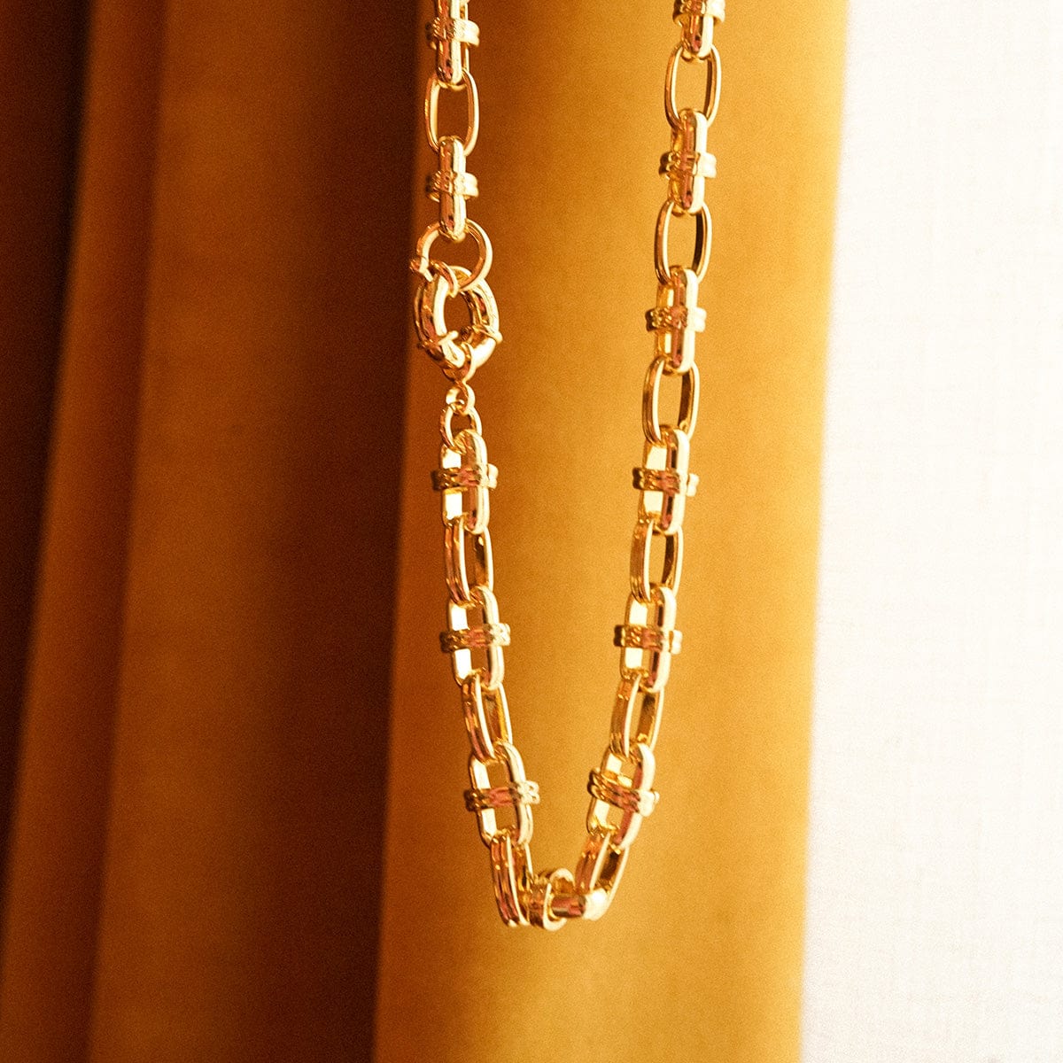 Polly Lock Chain Necklace 18ct Gold Plate