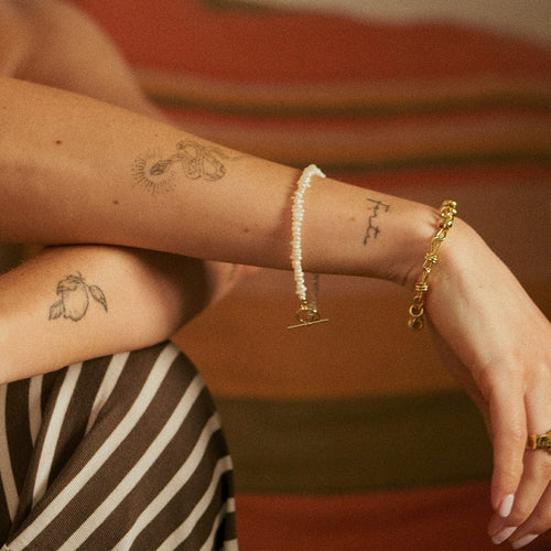 Polly Beach Pearl T Bar Bracelet 18ct Gold Plate