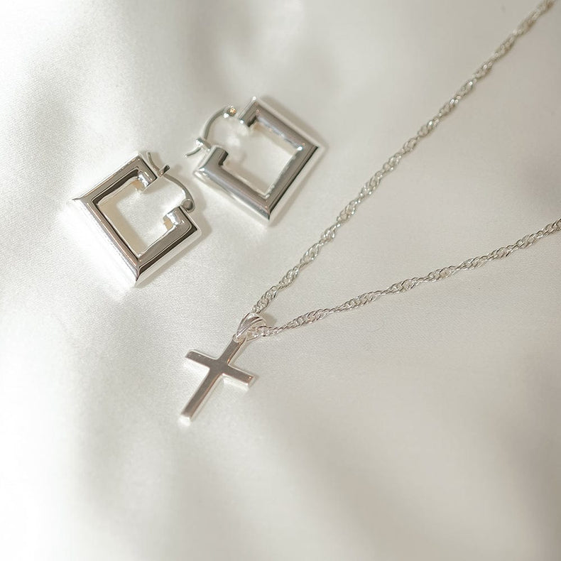Polly Cross Necklace Sterling Silver