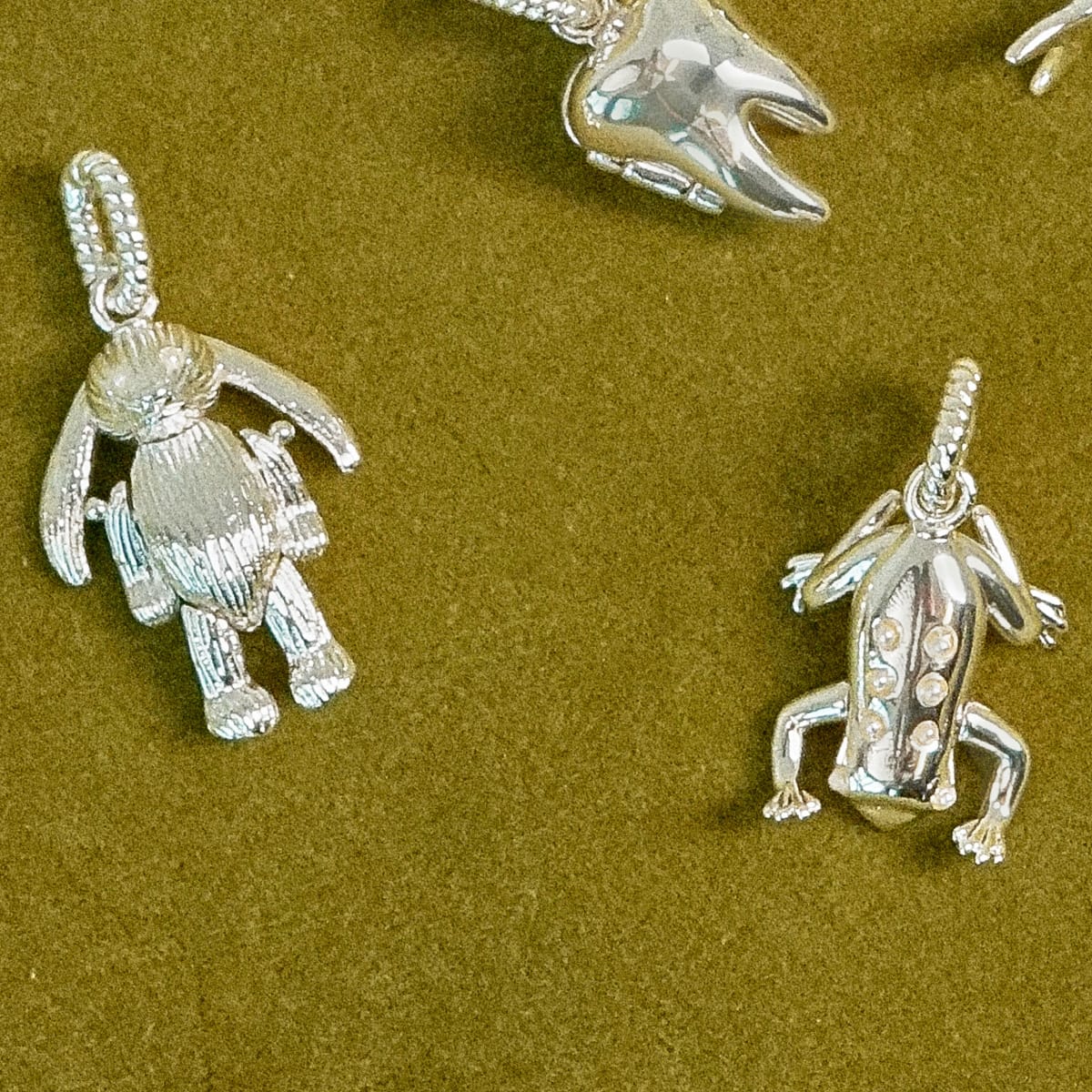 Shrimps Chunky Charm Necklace Layering Set Silver Plate