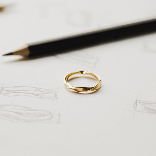 Estée Lalonde Wavy Stacking Ring 18ct Gold Plate