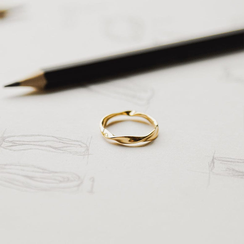 Estée Lalonde Wavy Stacking Ring 18ct Gold Plate