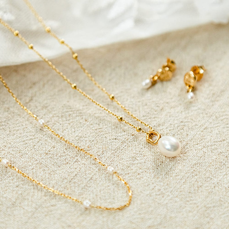 Baroque Pearl Pendant Necklace 18ct Gold Plate